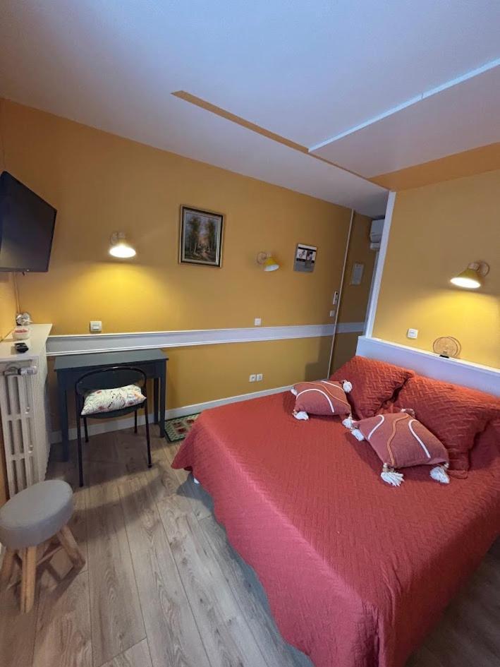 Auberge De La Normandie Junhac Exteriér fotografie